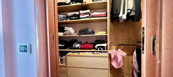 4غرفة شقة في Sant'Arpino, Italy رقم 86375 10