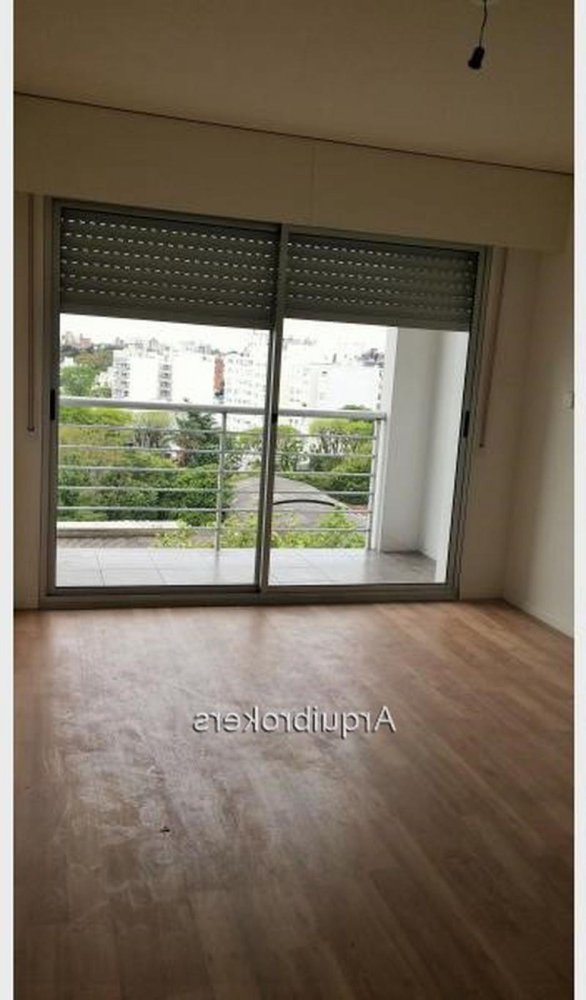 2 bedrooms Apartment in Montevideo, Uruguay No. 11217