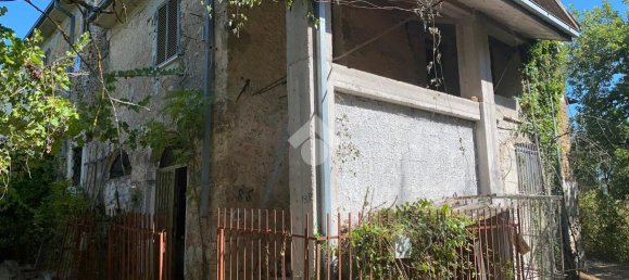 Casa de 5 divisões em Fontechiari, Italy N.º 76776 36