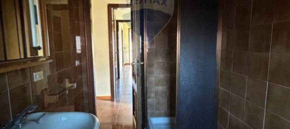 3 bedrooms Apartment in Villafranca di Verona, Italy No. 360620 4