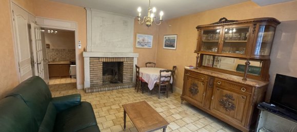 Casa de 3 dormitorios en Richelieu, France No. 214020 22
