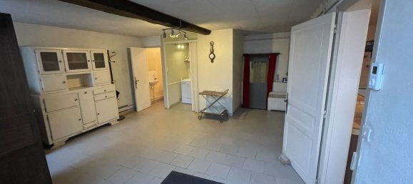 Casa de 3 dormitorios en Richelieu, France No. 214020 17