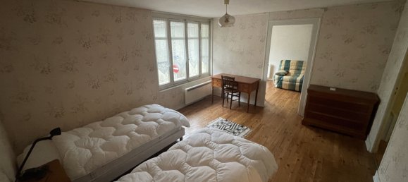 Casa de 3 dormitorios en Richelieu, France No. 214020 27