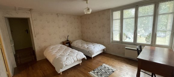 Casa de 3 dormitorios en Richelieu, France No. 214020 28