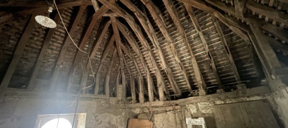 Casa de 3 dormitorios en Richelieu, France No. 214020 8