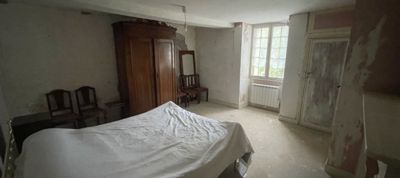 Casa de 3 dormitorios en Richelieu, France No. 214020 5