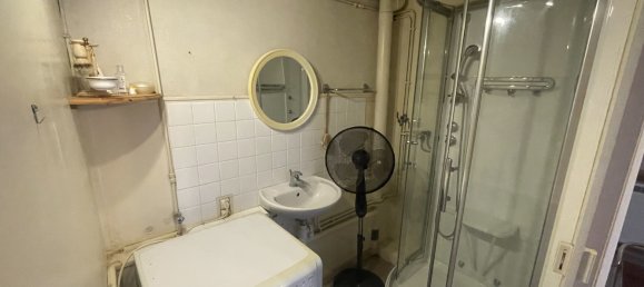 Casa de 3 dormitorios en Richelieu, France No. 214020 11