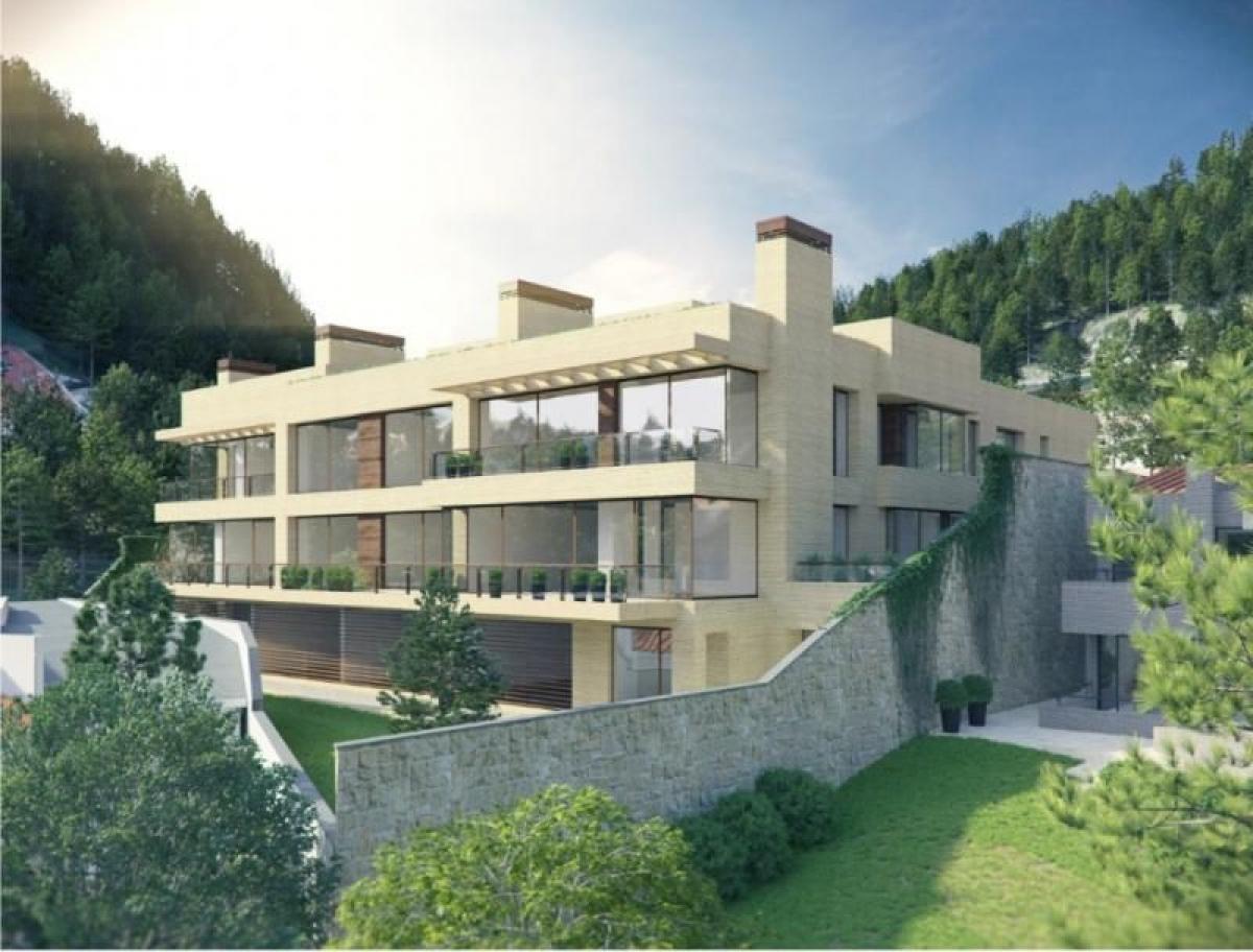 4 bedrooms House in Bogota, Colombia No. 13030