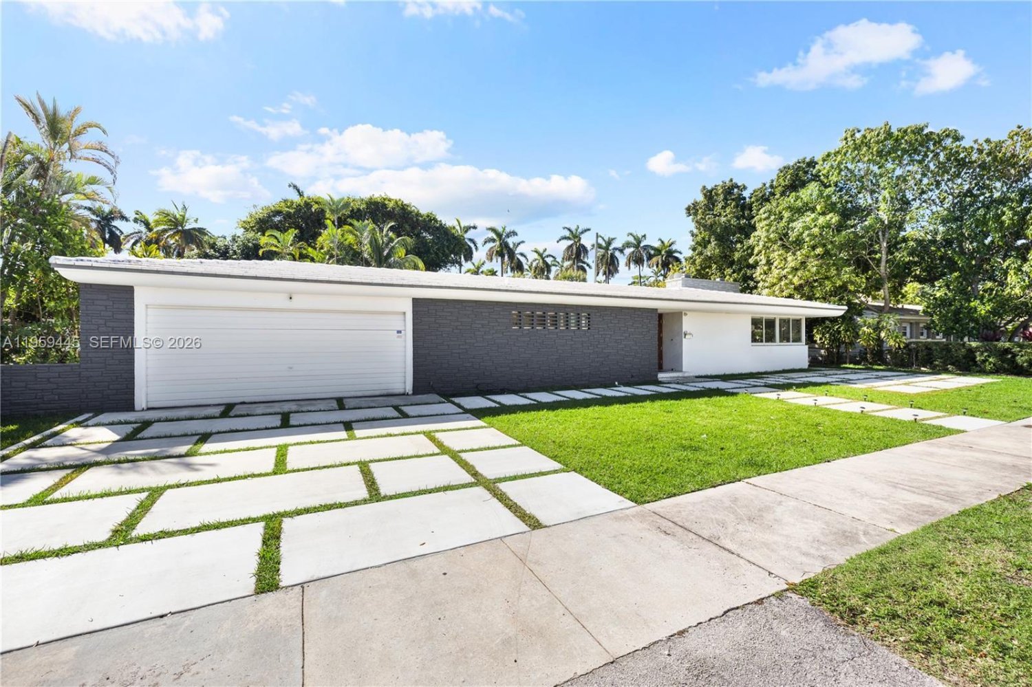 2 bedrooms Villa for sale in Miami, Miami-Dade, Florida, USA № 614273