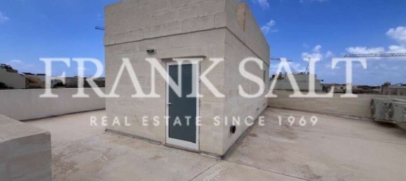 6 غرف نوم منزل في Xewkija, Malta رقم 896 17