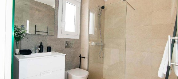 Villa de 3 dormitorios en Los Montesinos, Spain No. 6330 17