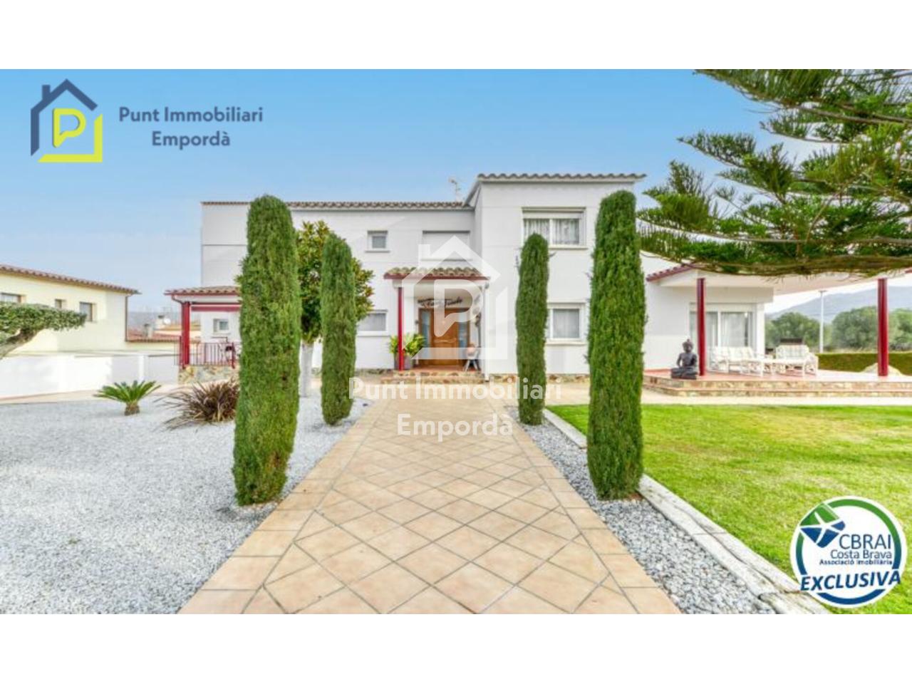 Дом с 4 спальнями в Розы, Испания № 111451