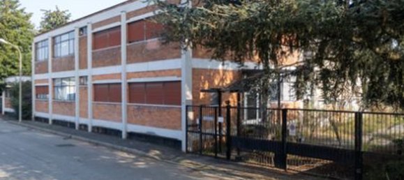 1895m² Building in Novate Milanese, Italy No. 113029 10