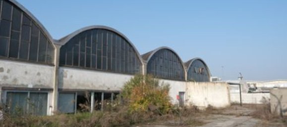 1895m² Building in Novate Milanese, Italy No. 113029 3