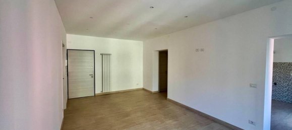 2 bedrooms Apartment in Genoa, Italy No. 372867 4