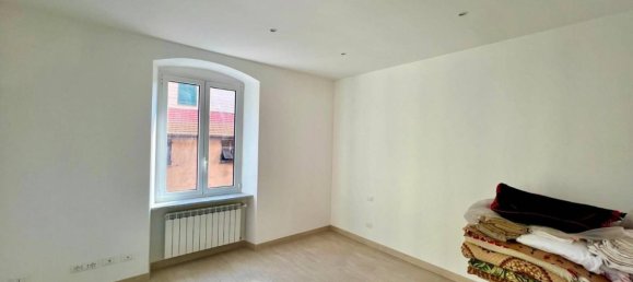 2 bedrooms Apartment in Genoa, Italy No. 372867 10