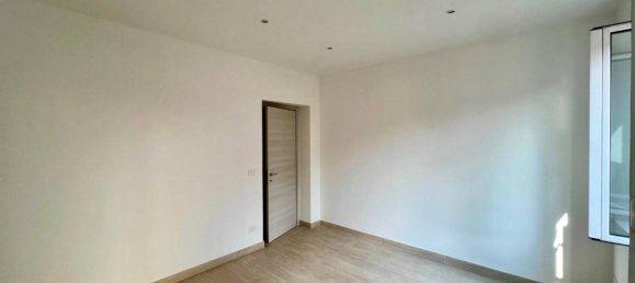 2 bedrooms Apartment in Genoa, Italy No. 372867 14