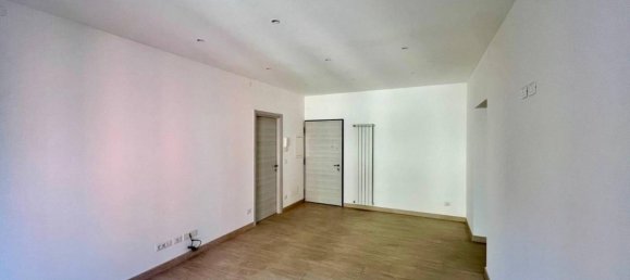 2 bedrooms Apartment in Genoa, Italy No. 372867 3