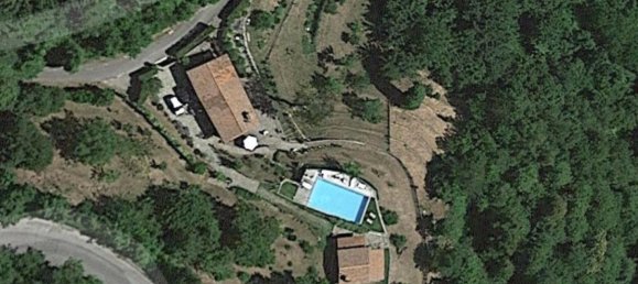 5 bedrooms House in Molazzana, Italy No. 706 4