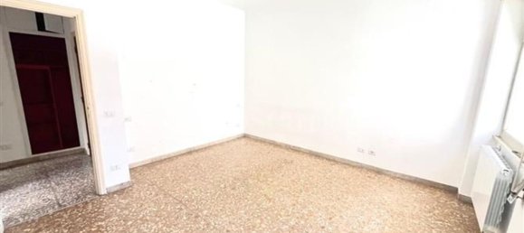 4 rooms Apartment in Rome, Italy No. 77749 11