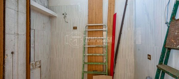 Склад с 2 комнатами в Сироло, Италия № 227166 20