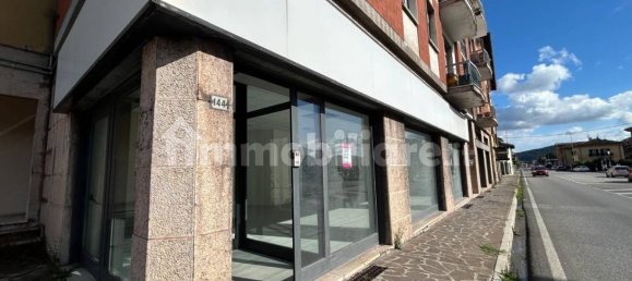 3 rooms Commercial property in Villa Carcina, Italy No. 351359 2