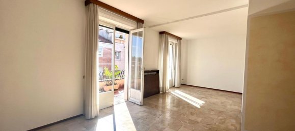 Apartamento T2 em Varese, Italy N.º 361290 8