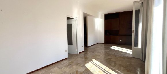 Apartamento T2 em Varese, Italy N.º 361290 5