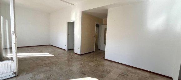 Apartamento T2 em Varese, Italy N.º 361290 9
