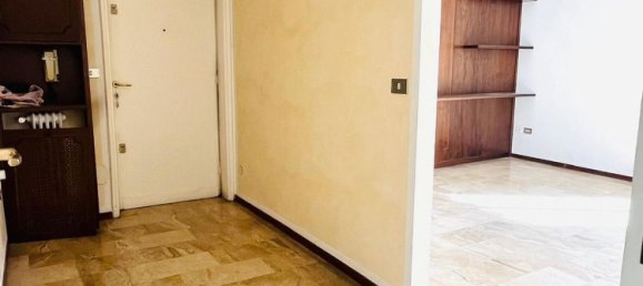 Apartamento T2 em Varese, Italy N.º 361290 3