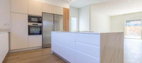 4 bedrooms Villa in Setubal, Portugal No. 145309 7