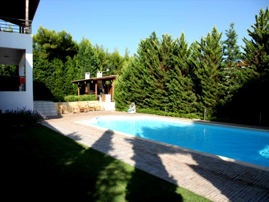 650m² Property in Marathon, Greece No. 5717