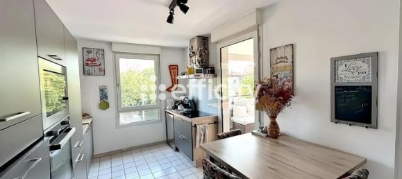 3 bedrooms Apartment in Villeurbanne, France No. 289240 4