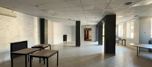 Propiedad comercial en Venaria Reale, Italy 215 m² No. 278095 10