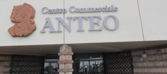 147m² Commercial property in Anzio, Italy No. 327875 3