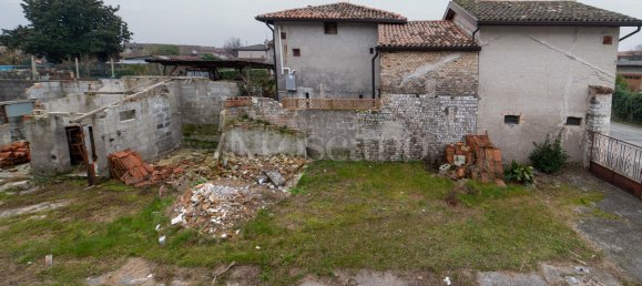 7-Zimmer Villa in Pordenone, Italy, Nr. 19960 25