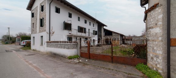 7-Zimmer Villa in Pordenone, Italy, Nr. 19960 41