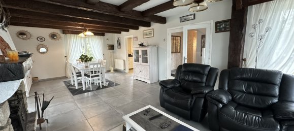 6 bedrooms House in Baud, France No. 203546 4