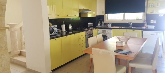 5 bedrooms House in Tremithousa, Cyprus No. 9691 10