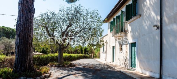 4 bedrooms Villa in Syracuse, Italy No. 245910 12