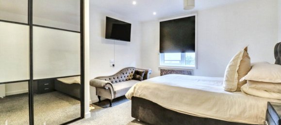 2 Schlafzimmer Wohnung in Grays, United Kingdom, Nr. 4989 3