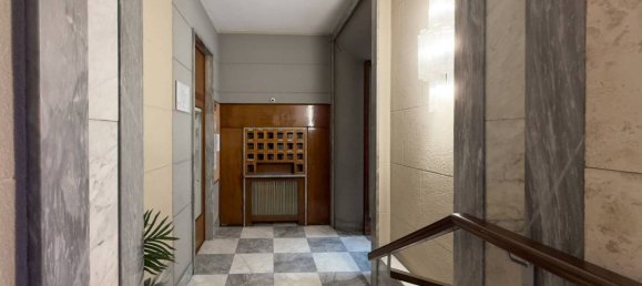 3 bedrooms Apartment in Milan, Italy No. 266576 37