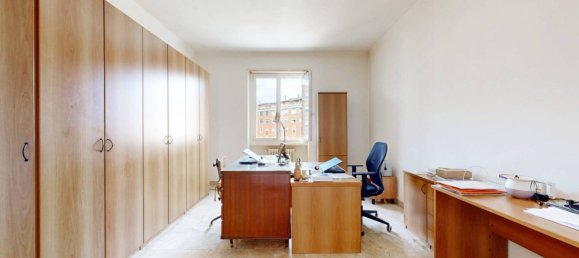 3 bedrooms Apartment in Milan, Italy No. 266576 9