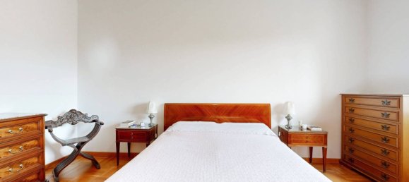 3 bedrooms Apartment in Milan, Italy No. 266576 15