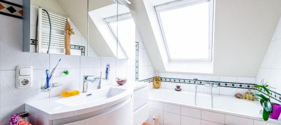 2 Schlafzimmer Doppelhaus in Frankfurt am Main, Germany, Nr. 32947 12