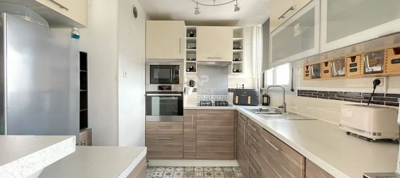 3 bedrooms Apartment in Chaville, France No. 296581 2