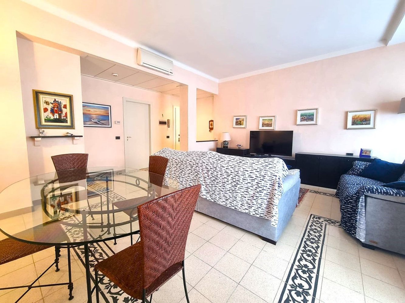 7-Zimmer Wohnung in Finale Ligure, Italy, Nr. 53800