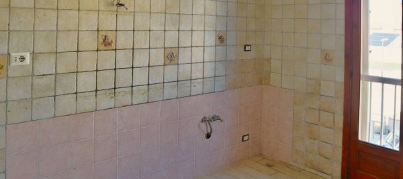 2 Schlafzimmer Wohnung in Ragusa, Italy, Nr. 160655 12