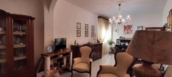 4 rooms Apartment in Rosignano Marittimo, Italy No. 221324 4