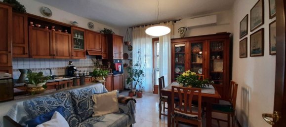 4 rooms Apartment in Rosignano Marittimo, Italy No. 221324 6